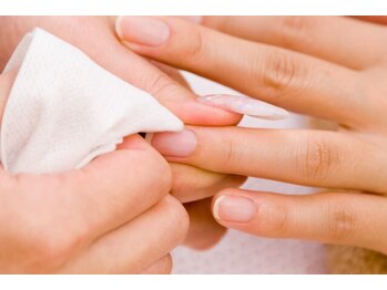 シュガーズネイル(sugar's nail)の写真/痛みを抑えた施術×美仕上がり!現役講師ネイリストが育てる美爪。スラリと伸びる指先で、日常に自信を。