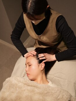 眠りの木/施術風景