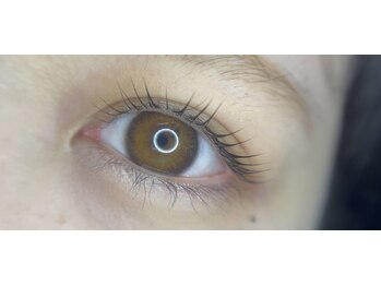 リラネイルサロン/韓国風まつげパーマ