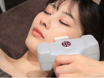 モア トゥインクル 緑井店(MORE twinkle)の写真/＼脱毛×ぷるん肌♪／ちゅるちゅるコラーゲン脱毛【人気NO.1★お顔2回¥5500】フォト効果付きでエステ級美肌