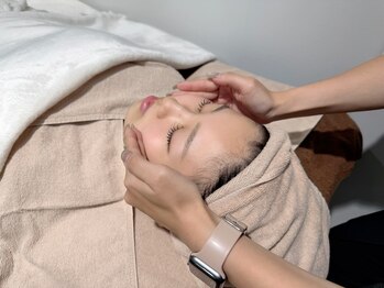 ビジュー(bjyou)の写真/【施術後メイクOK】光フェイシャル＋エレクトロポレーションで美肌ケア、毛穴引き締めが叶う♪