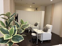 はあとねいる イオンリカー&ビューティー川西店の雰囲気（落ち着いた店内）