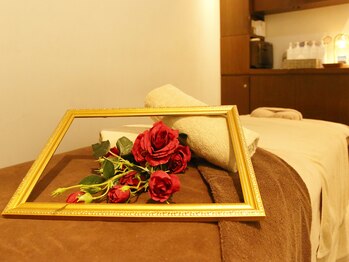 エムスラッシュ フィール 東戸塚(M.SLASH FIEL)/喧騒から完全個室の癒し空間へ