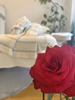 リリーボワ(LillyBois)/大輪の薔薇