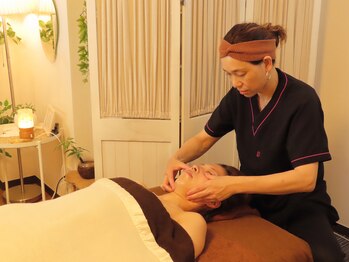 ビューティーグローブス(Beauty Groves)/小顔/アロマリンパ全身/へッド