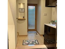 トモ(Tomo)/エントランス