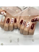 サロンドウイ(salon de OUI)/ボルドーガーリーネイル