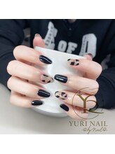 ユリナリタ(YuRi Narita)/