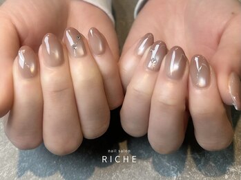 リッシュ(RICHE)/上品ピンクのちゅるんネイル