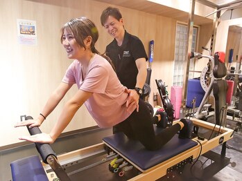 クラフト パーソナルジム アンド ダイエット カフェの写真/【筋トレ＋ピラティス】年齢を重ねるほど美しく。鍛えて整える、姿勢から変わる身体づくり。