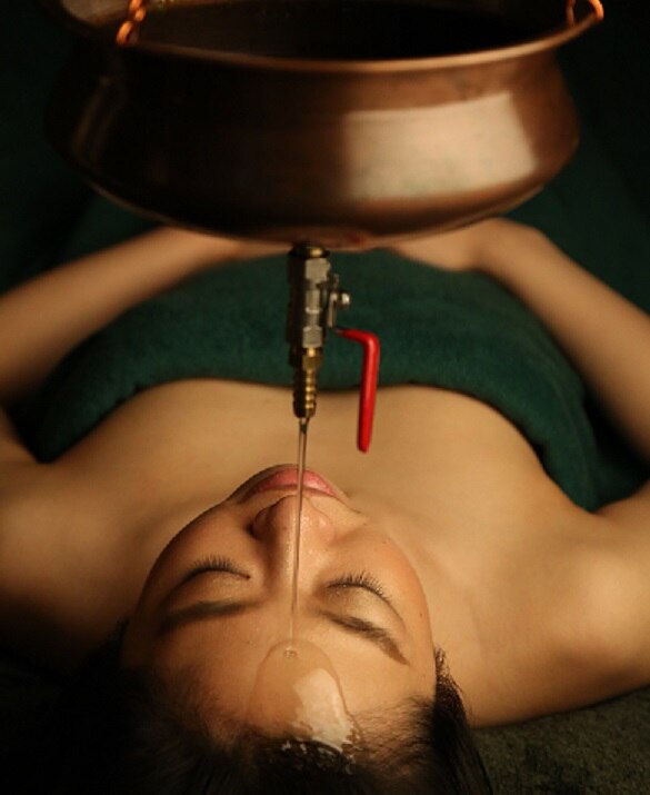 ◆初回限定◆《最上級ヘッドスパ》シロダーラ+上半身アーユルヴェーダ90分