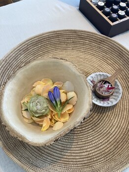 リリーボワ(LillyBois)/お花の足湯