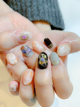 アールエム(Rm)/ニュアンスネイル