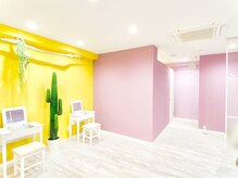 トリッシュ(TRISH)の雰囲気（千葉駅徒歩3分の駅近サロンで店内は明るく落ち着いた雰囲気です）