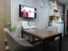 ビダンドウ(BIDANDO)の雰囲気（安心の完全個室♪落ち着いた店内☆ゆったり広々駐車場完備！）