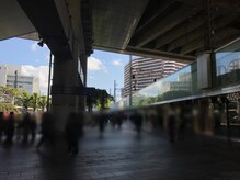 グイット モダン 千葉店(Goo-it! MODERN)/4）ロータリー右側を歩きます