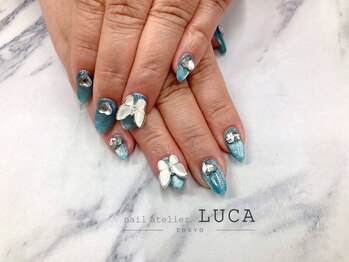 ネイルアトリエルカ(nail atelier LUCA)/W-495 蝶々×マグネットネイル