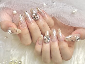 ヴィエルムーン(VielMoon)/キラキラ☆ビジューネイル