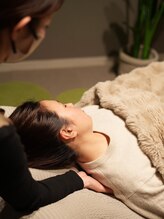 眠りの木/施術風景