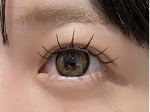 エクステの仕上がりは、目の形の見極めで決まります