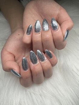 タムタムネイル 本厚木(Tam Tam Nail)/ラメワンカラー