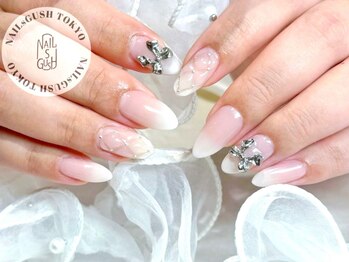 ネイルズガッシュトウキョウ 横浜西口店(NAILsGUSH TOKYO)の写真/【ラメグラ・ワンカラ-¥5500♪】技術・雰囲気・おもてなし…どこをとっても大満足な、数少ない上質サロン☆