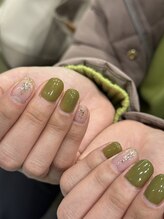 モツヲネイル(motsu.O! NAIL)/ピスタチオグリーン×ゴールド