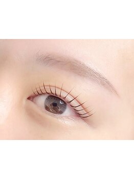 ナチュラル上品な目元にしたい