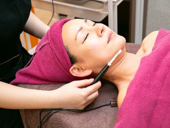 パーフェクトフェイスビューティー 三宮店(PERFECT FACE BEAUTY)の写真/神戸三宮にNEWOPEN★ニキビケア・美白ケアに◎特許取得マシンや厳選商材を使用,お肌のトラブルを徹底改善!