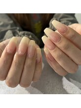 モニーク(Monique)/自爪風ネイル