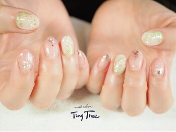 タイニーツリー(Tiny Tree)/すずらんネイル