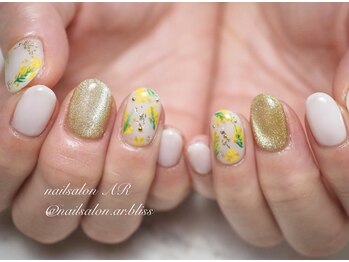 ネイルサロンアンドスクール エーアール(AR)/持ち込みミモザネイル♪
