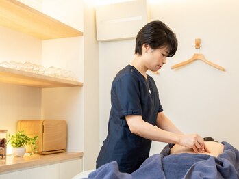 ゆめみらい漢方薬局 鍼灸院の写真/【完全個室】首肩こり・腰痛・眼精疲労などお悩みの根本から徹底改善◎ヘッド/鍼灸/美容鍼/マッサージ