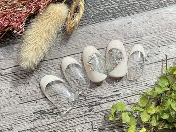 エストリブレ(estLivre)/フレンチ＆ハート