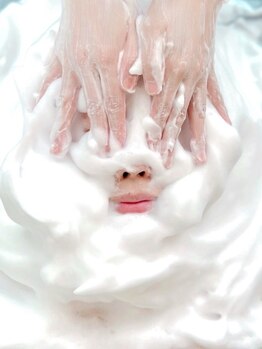 ナンバーナイン フェイスアンドボディケア(No.9)の写真/新メニュー〈ムートンホイップスパ〉で不要な角質、皮脂、毛穴汚れも解消♪モコモコ泡の感触がやみつきに　