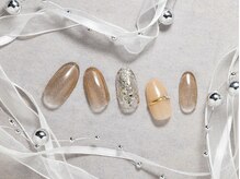 パープルの爪屋/落ち着いたカラーで大人ネイル