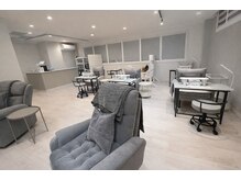 モアネイルズ(MORE-NAILS)