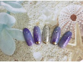 大人な涼し気ネイル