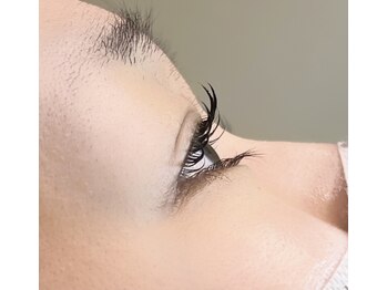 ベリー(BERRY)/まつパで見られるまつ毛に♪