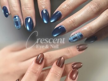 クレセント 千葉(Crescent)の写真/技術の差が出やすい「シンプルデザイン」はCrescent Eye&Nailへ☆スピーディーな施術と丁寧な接客が好評!
