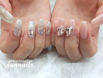 サンネイルズ(sun nails)/4本アート(オプション加算)