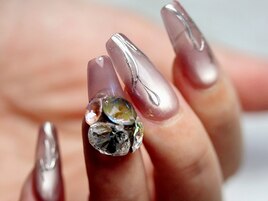 ビジューネイル