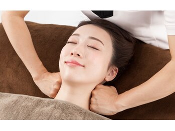 目の美容院 大阪池田サロン/首楽、熟睡、首もスッキリ