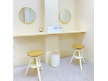 施術後に使えるスタイリングアイテムも豊富にご用意しています♪