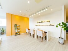 ネイルズキャリー 豊川店の雰囲気（爪の悩みや好みのデザインを伺い、施術していきます。）