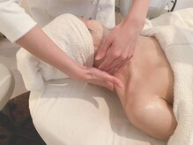 ポーラ 南松本店(POLA)/デコルテマッサージ