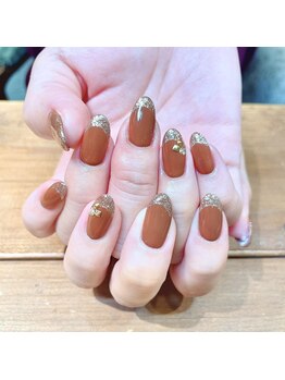 アトリエ ツメ(atelier TsuMe)/ベージュフレンチネイルデザイン