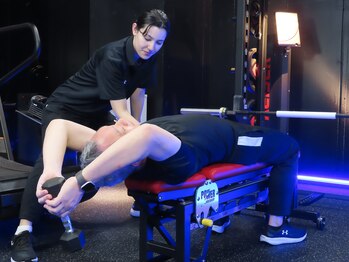 アザブ テン アンダー ゴルフ ジム(AZABU TEN_UNDER GOLF GYM)/トレーニング風景