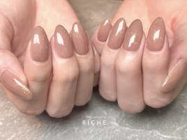 秋のピンクブラウン×ゴールド