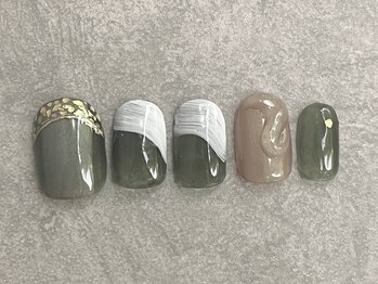 カラネイル 南森町店(calla nail)/偏光パール×金箔アート Green